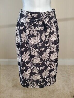 Classic Concepts - Floral - Pencil Skirt Sz. Small